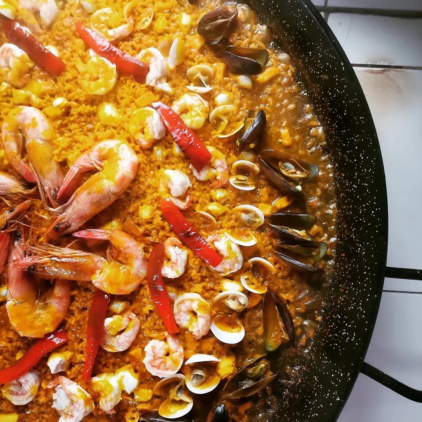 Paella Gigante de Mariscos